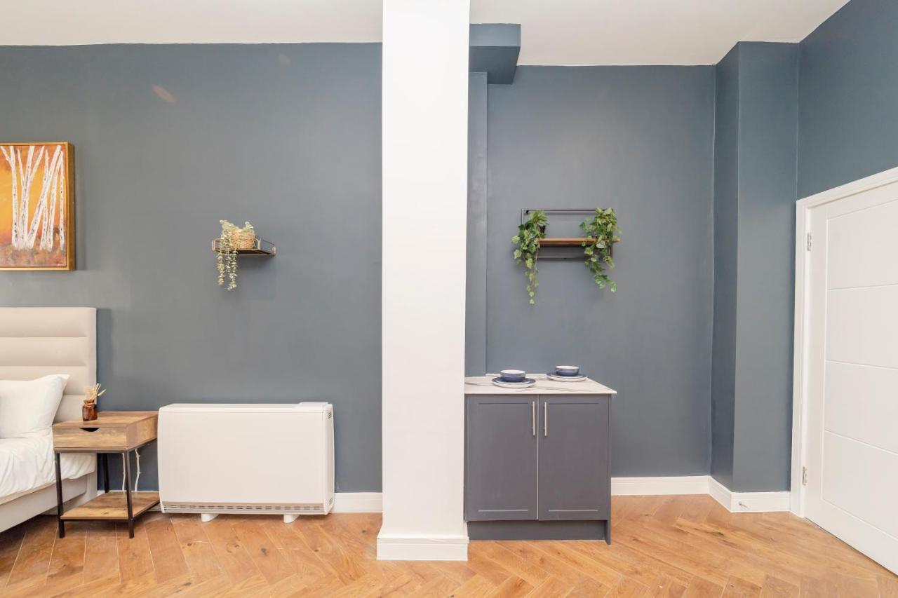 Morden Studio Flat Moments Away From Brighton Seafront Apartment Exterior photo